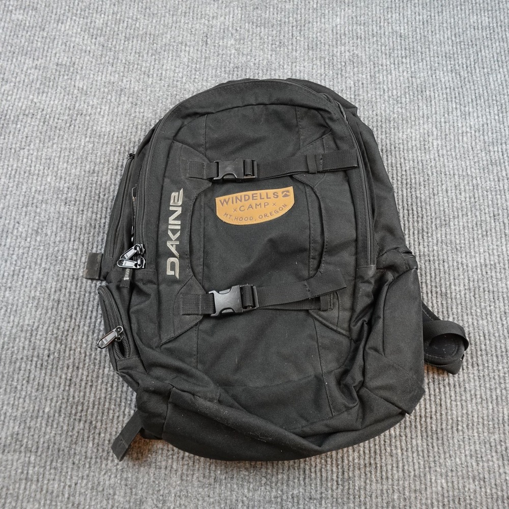 Dakine Black Backpack Windells Camp Mt Hood OR Laptop School Daypack Ventilated